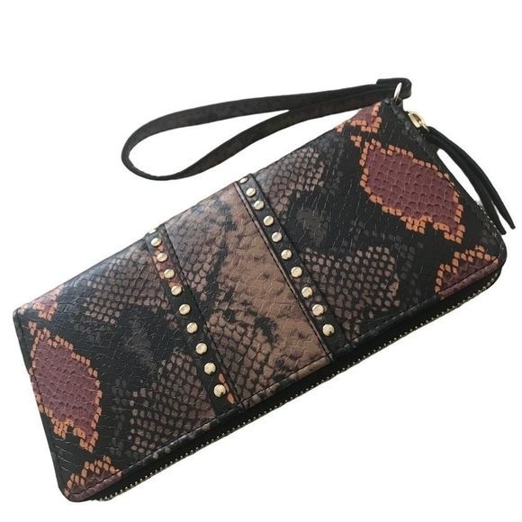 INC International Concepts Handbags - INC International Concepts Wristlet/Wallet Animal Print Size 4” x 8”